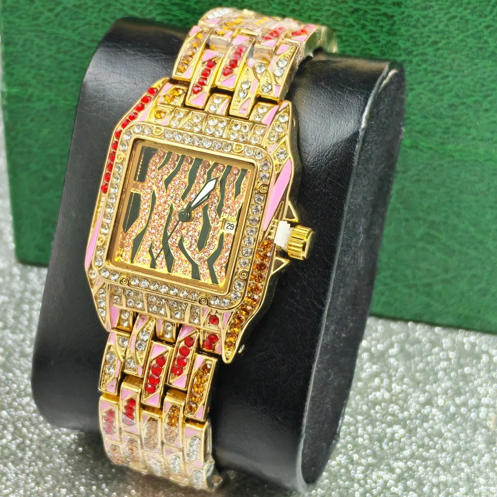 

Роскошные часы с бриллиантами для мужчин и женщин, кварцевые, модные, в стиле хип-хоп, с квадратным циферблатом, полностью покрытые красными бриллиантами, мужские наручные часы.