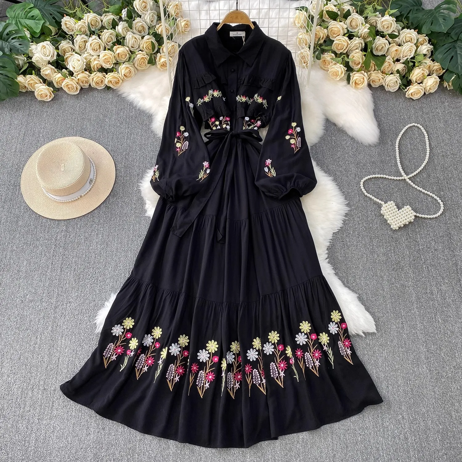 Abito ricamato Boho con maniche a lanterna con risvolto Abito estivo da donna monopetto con volant Abito lungo casual da spiaggia