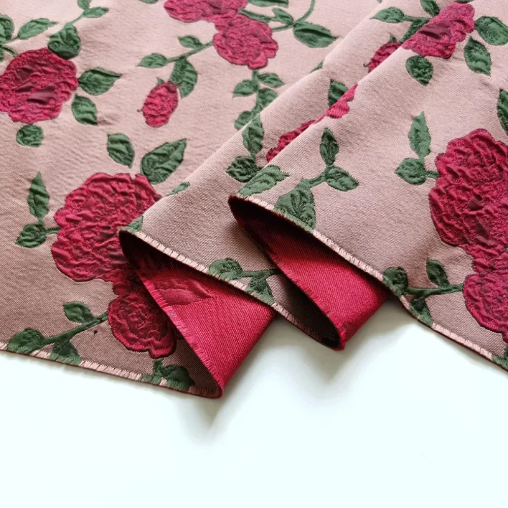 

Жаккардовая ткань дамаск, окрашенная в массе, с розовым узором, для сумок ручной работы, обивки диванов, модной одежды, ткань на метр