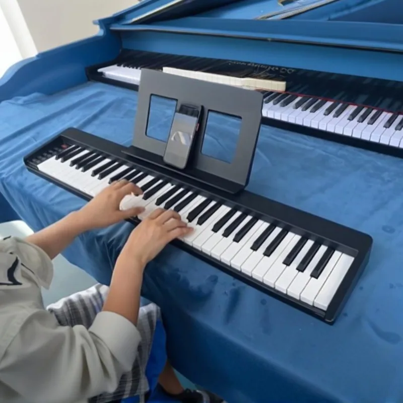 

61-key Foldable Electronic Piano Portable Beginners Electric Piano Performance Keyboard Musical Instrument Professional