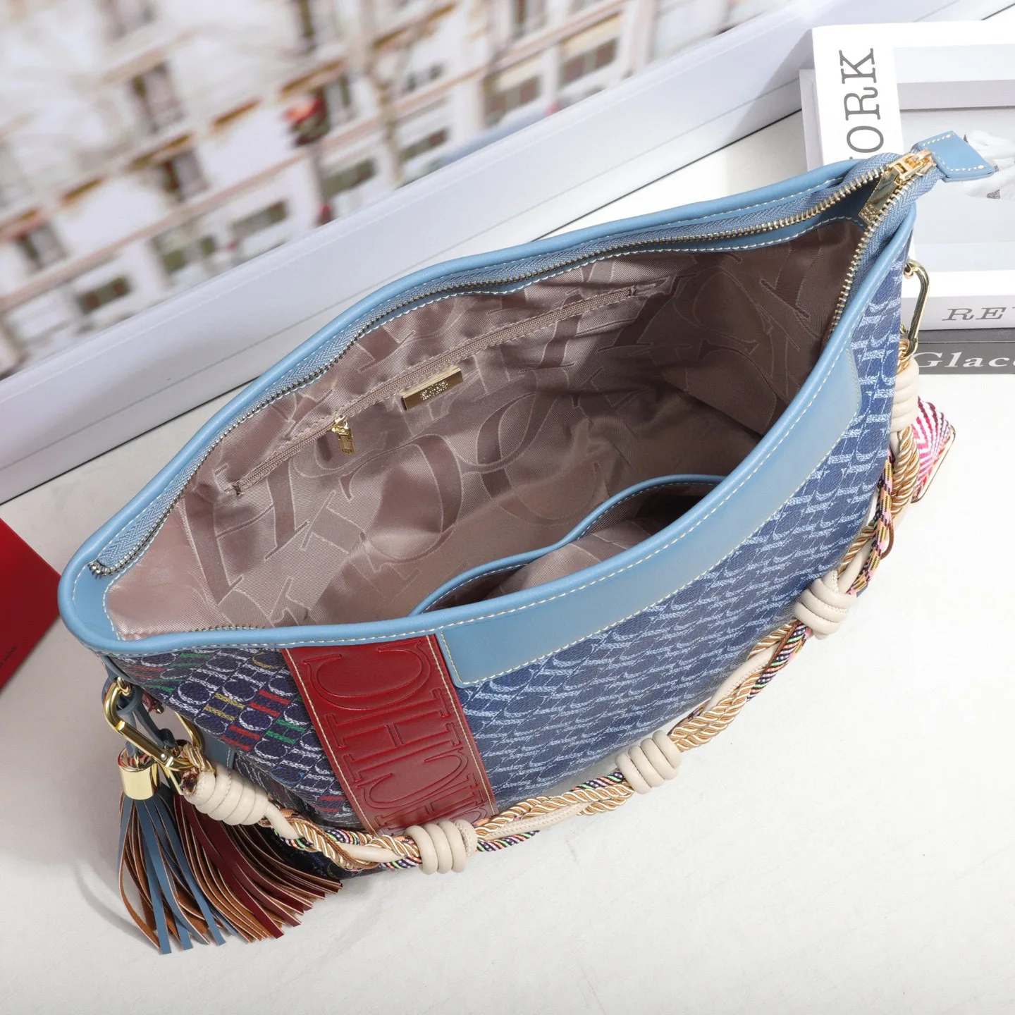 حقائب يد نسائية أصلية من العلامة التجارية حقائب كتف فاخرة حقائب كروس متعددة الوظائف حقائب يد مصممة بطباعة حروف عصرية #4