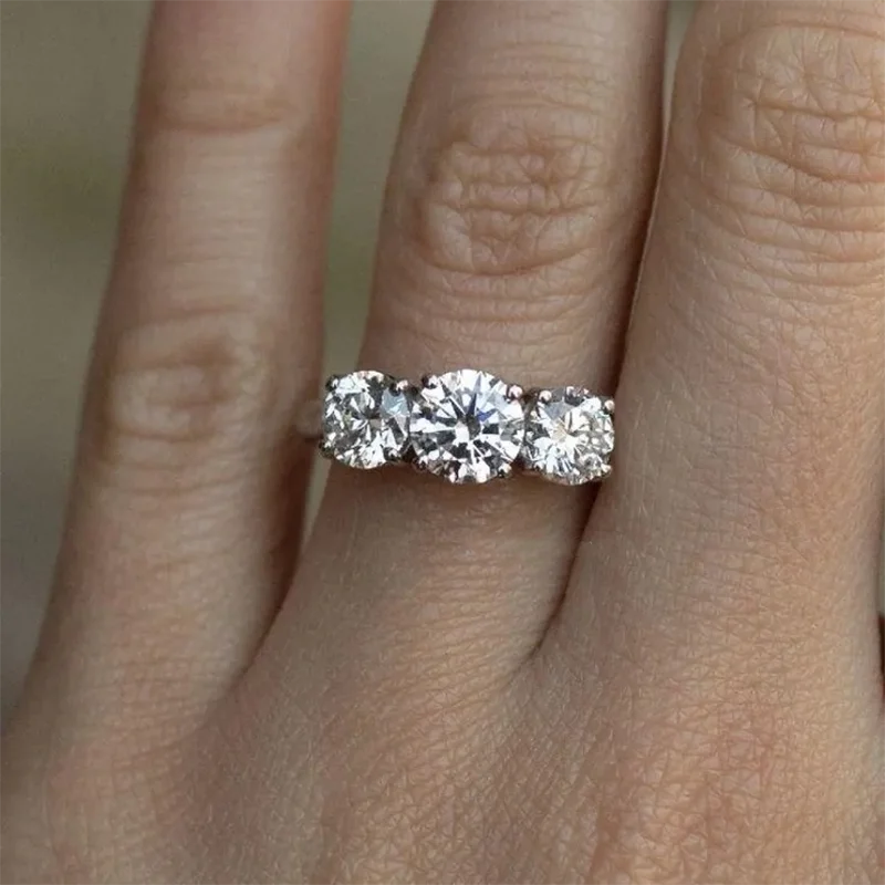 3 Stones Ring 1Ct Main Stone DEF VS-VVS Round Cut IGI Certified CVD&HPHT Lab Grown Diamond Engagement Ring Proposal Ring For Her