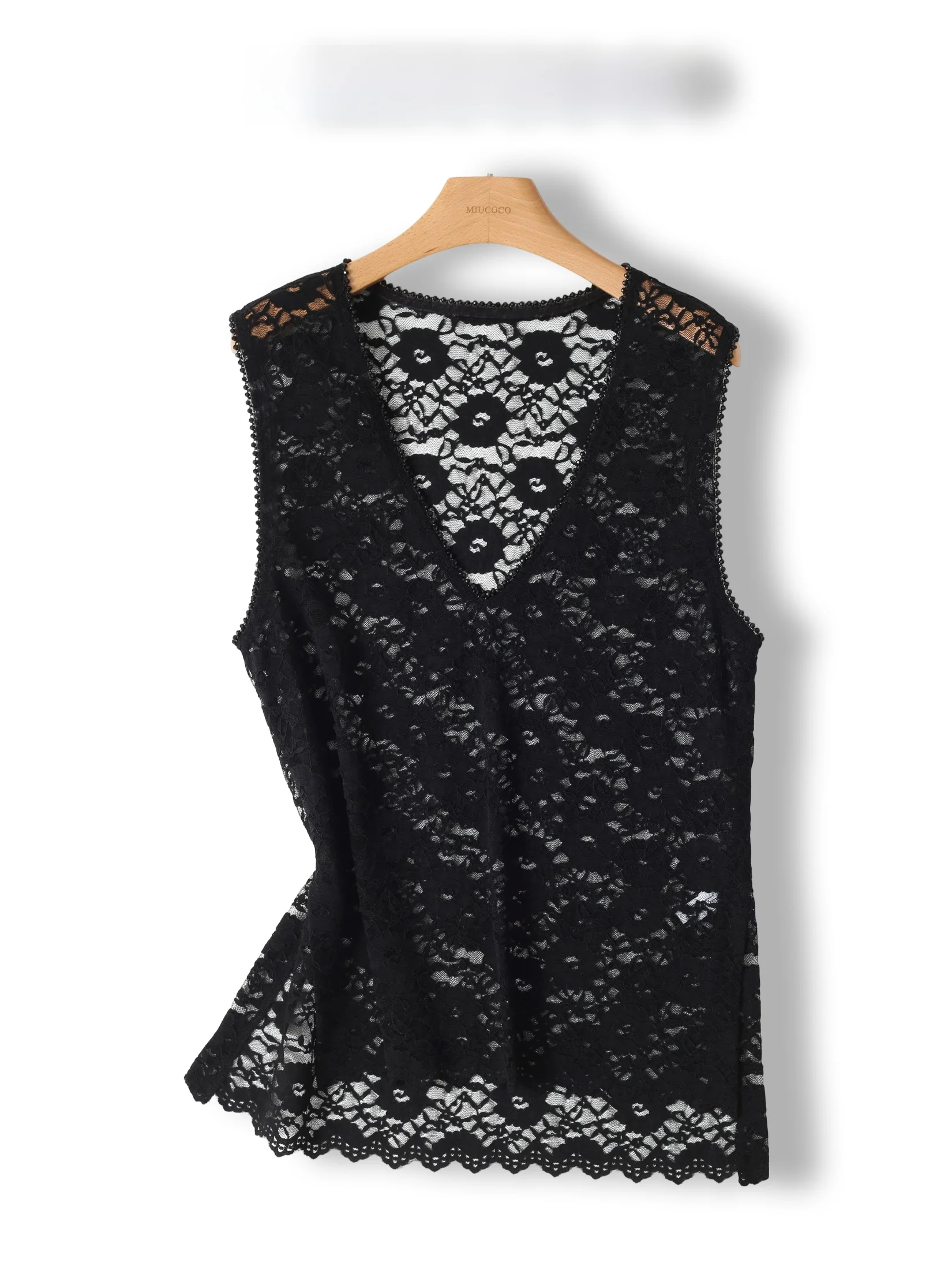 

Sexy Style Lace Sleeveless V-Neck Vest Heavy Embroidery Hollow out Design Women's Fashion Top How to Wear It Anytime Anywhere