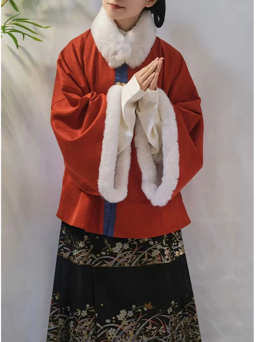 

Осенняя коллекция Wood【Fallen Swan Song】Платье-ханьфу Chang Jin с круглым вырезом, многоцветное, в стиле династии Мин, с подкладкой, с расклешенной юбкой, женская одежда