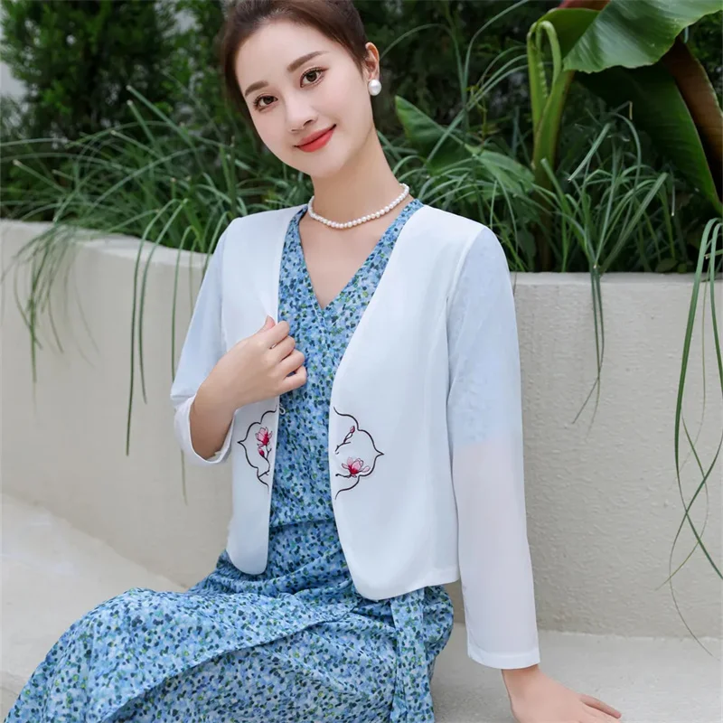 Summer 2024 New Hollow lace Sunscreen Jacket Women's Thin Embroidered Shawl Coat Cardigan Short With Qipao Top Female Outerwear