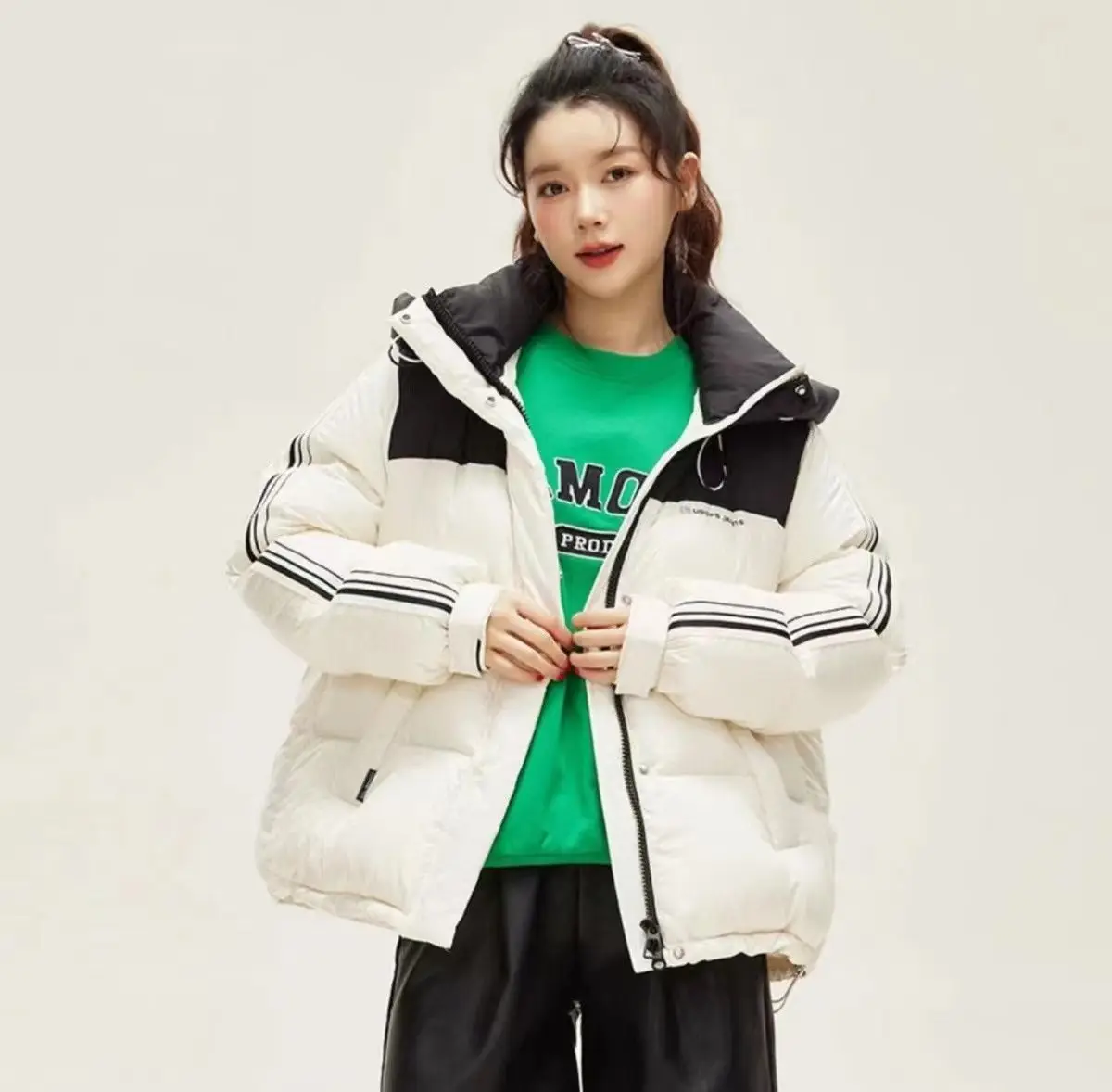 

2024 New Ladies Down Cotton-padded Jacket Short Hooded Sports and Leisure Joker Outdoor Padded Outerwear Women's Bread Clothes