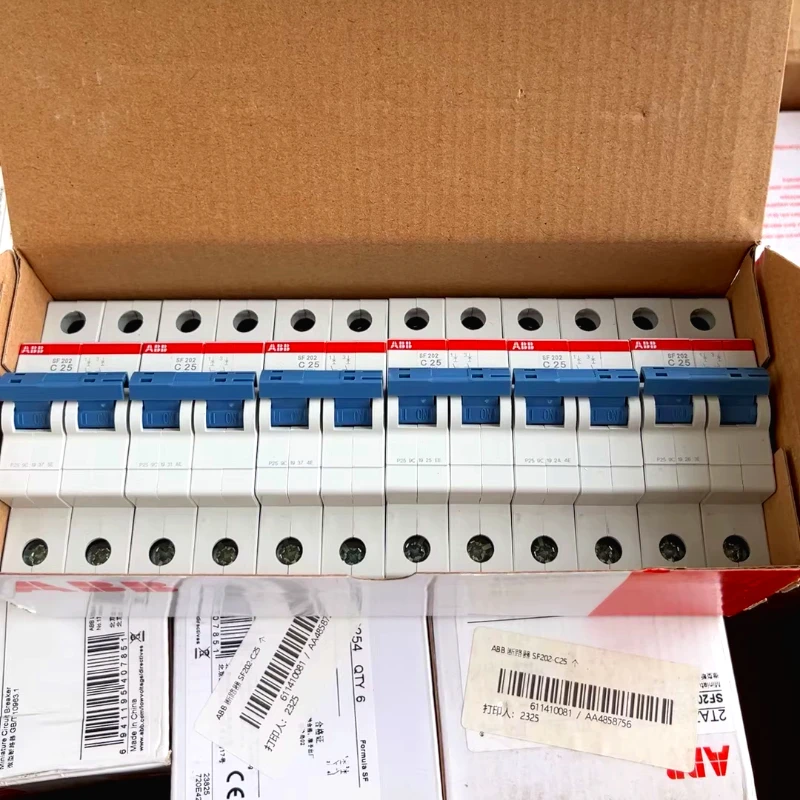 قاطع دائرة مصغر ABB SF200، AC 1P 2P 3P 4P، قاطع دائرة ضربة مغناطيسي منزلي، مفتاح نقل تلقائي ABB