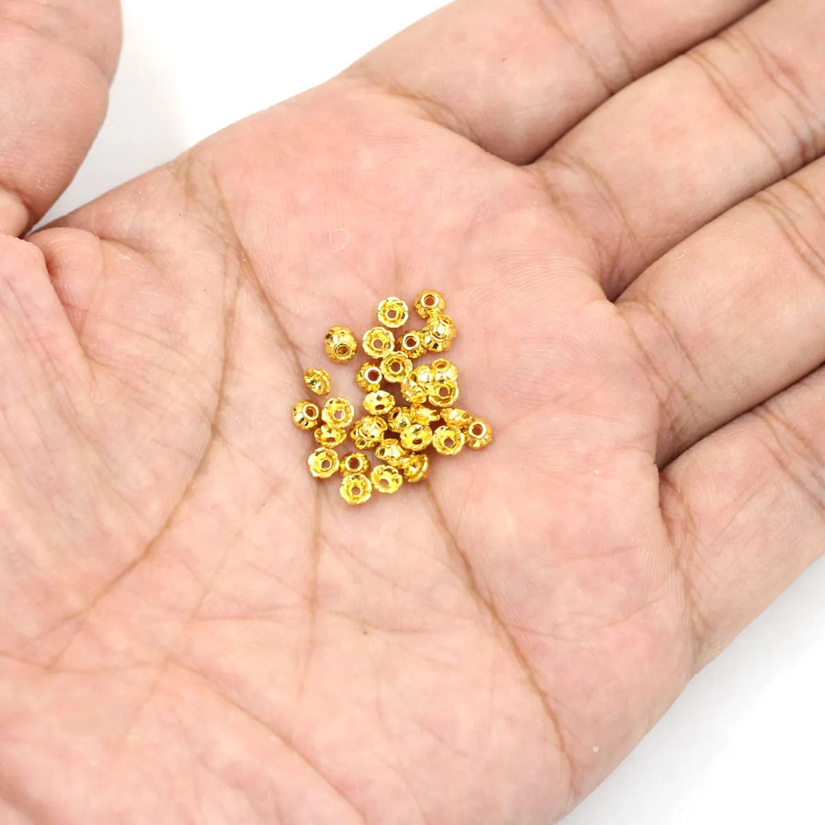 500 Stück Endperlenkappen, Blumenform, Silber, Gold, Kupfer, Bronze, Ton, gemischt, klein, passend für 4–5 mm Perlen, Schmuck, DIY, 3 mm – Detail 4