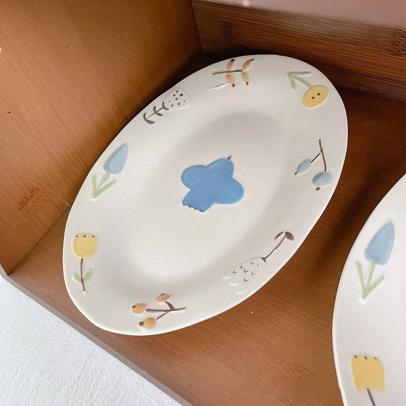 Relief Ceramic Plate Lovely Oval Dessert Dish Household Plant Pattern Large Breakfast Plates Retro Hand-Painted Storage Tray