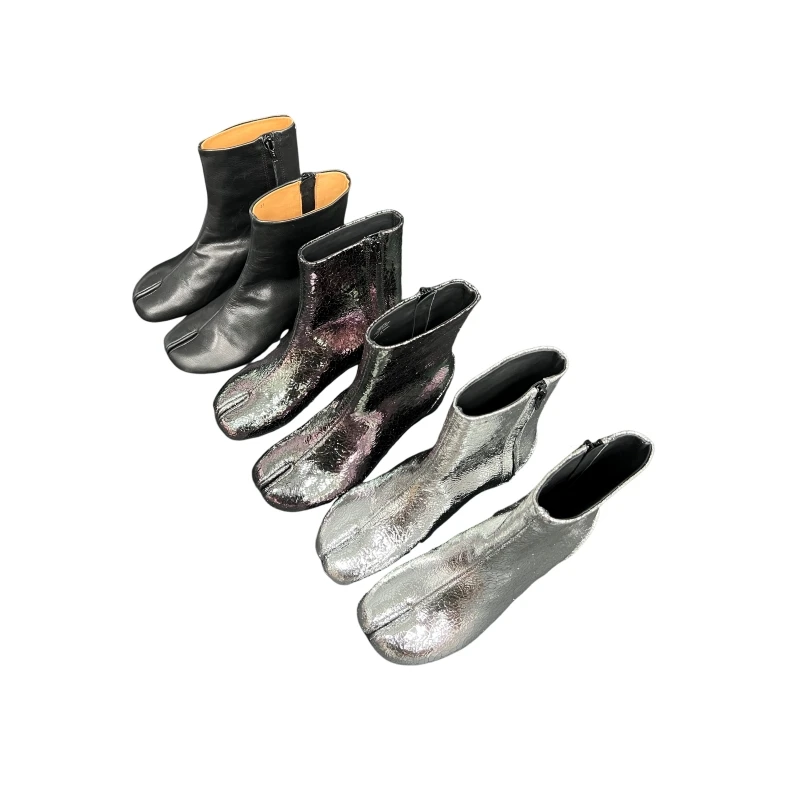 

Противоскользящие зимние ботинки — безопасные и удобные на снегу и льду. Дышащие ботинки на теплой подкладке — уютные активные отдых на свежем воздухе AJ1214.