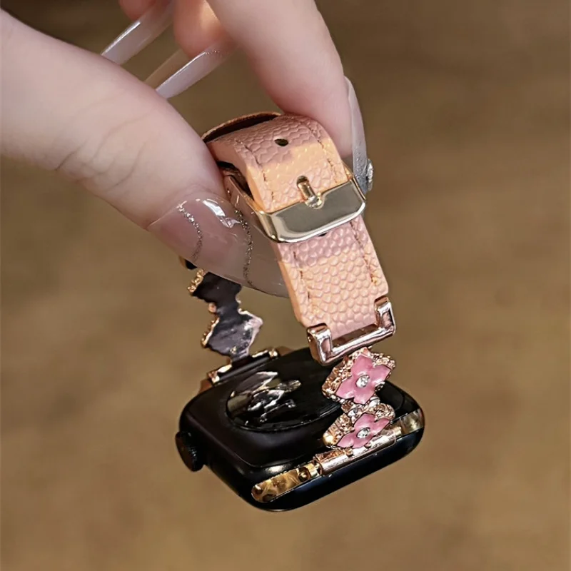 Pelle di semi di pesce trifoglio a quattro foglie design raffinato compatibile con cinturino iWatch 38mm 40mm 41mm 42mm 44mm 45mm 49mm cinturino alla moda