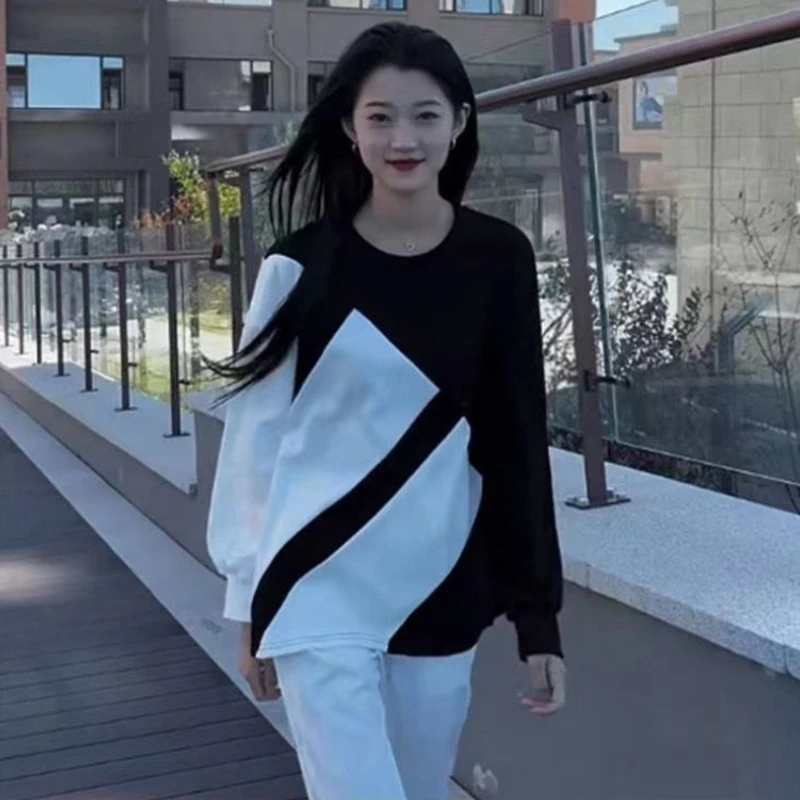 春と秋の女性用プルオーバートップス、ゆったりとしたベーシックで安いカジュアルな韓国風服、高品質Y2Kスタイルのゆったりとしたレディーススウェットシャツ