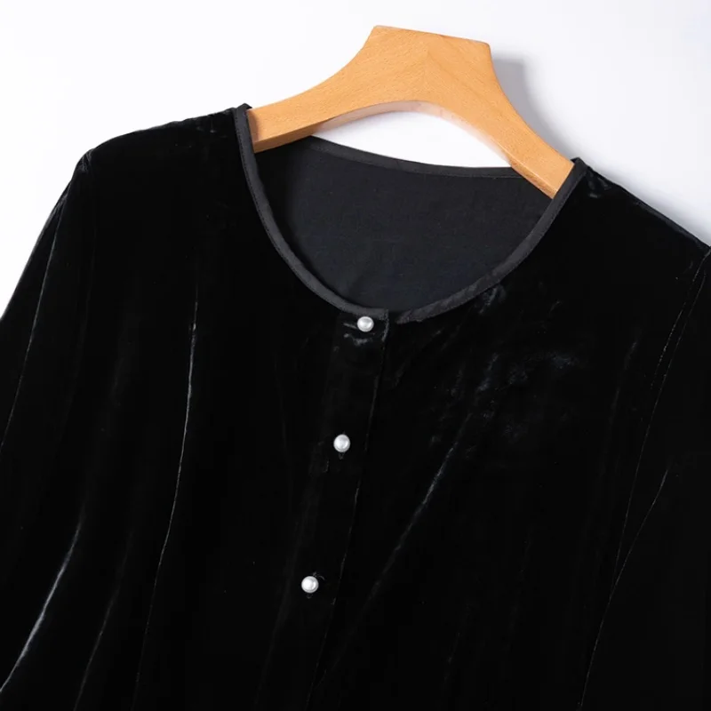 Birdtree, bluzka z aksamitu jedwabnego morwy 100%, damska miękka bluzka z okrągłym dekoltem i rękawami typu lampion, zapinana na guziki, czarna koszula na jesień 2025, T5D122JF