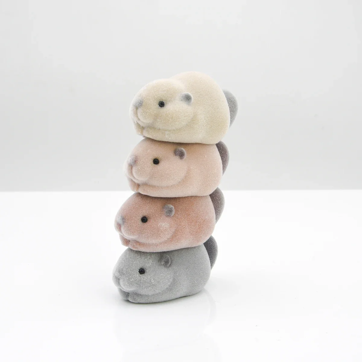 Yell world capsule toys cute kawaii animals Fluffy flocky beaver stacking up mascot figures