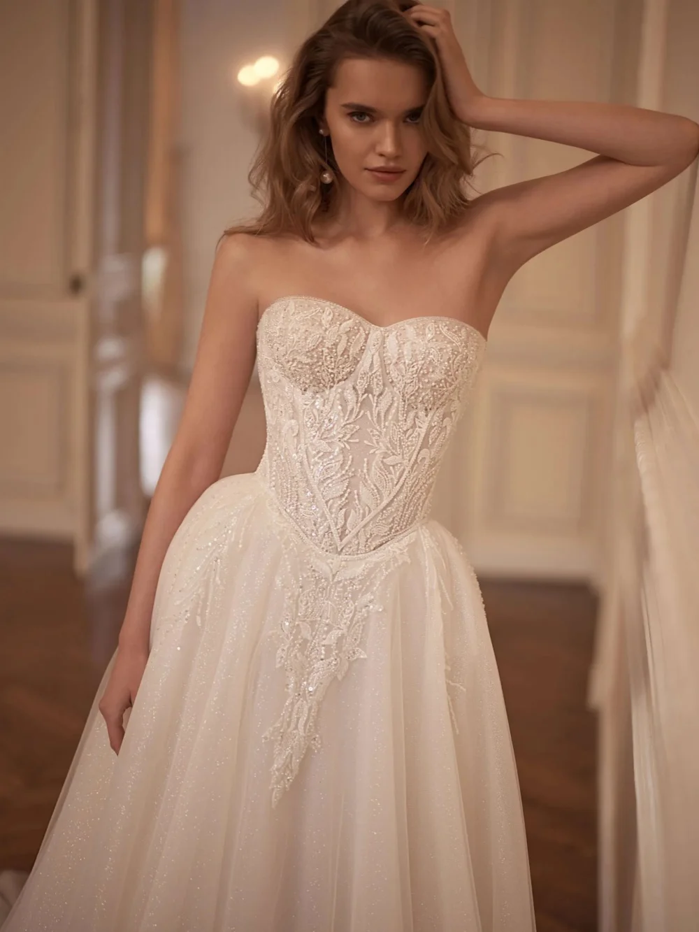 Dazzling Tulle A-line Long Wedding Dress Delicate Beaded Appliques Bridal Gown Customized Sweetheart Neck Dresses For Bride