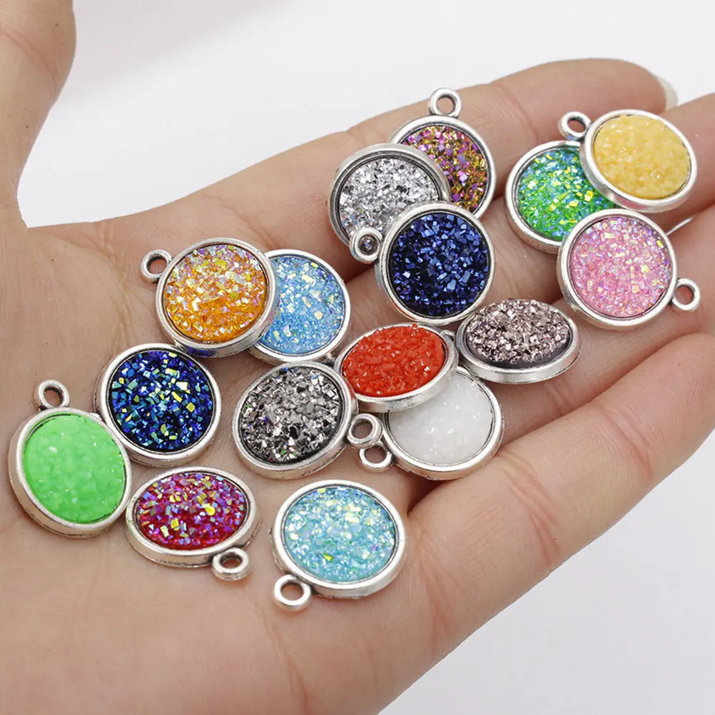 

20 Pcs Round Alloy Pendant Vintage Necklace Charm Metal DIY Jewelry Making Bracelet Keychain Hanging Retro Accessories