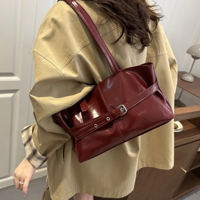 Large Capacity Women's Shoulde - Luxury Bags Vip recension och pris