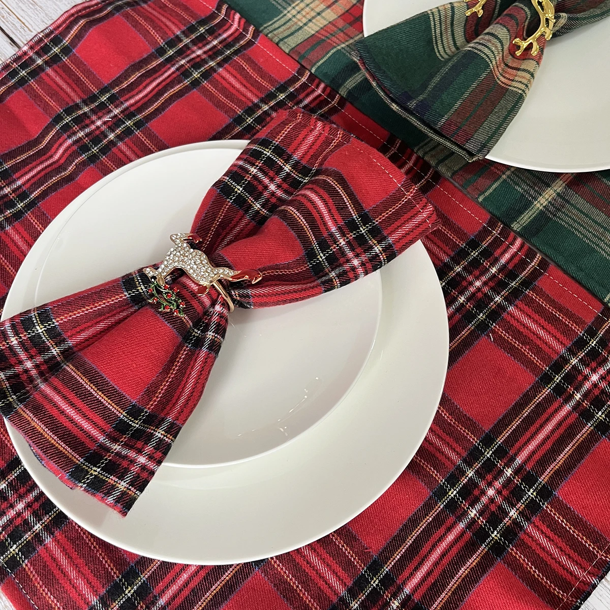 Thumbnail 4 - #63 Compare Cloth Napkins Before You Buy