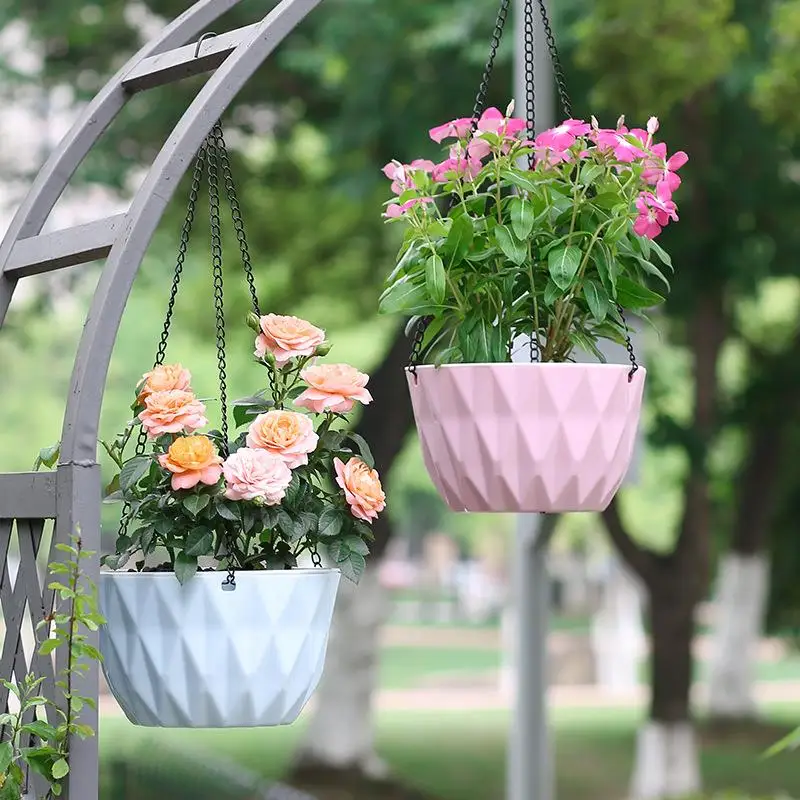 

Thickened Wall Mounted Flower Pot Hanging Chain for Climbing Plants Succulent Garden Basket Modern Simple Style Plastic Potte...