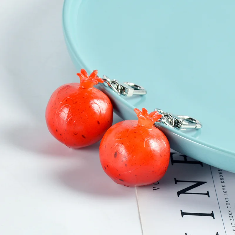 pomegranate keychain Creative and Cute Simulation Fruit Model Photography Props Bag Car Pendant Ornaments Gift Trinkets