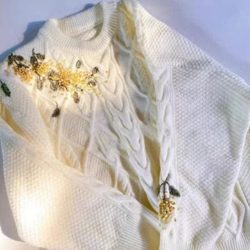 

Chinese Style Floral Embroidery Cashmere Sweater Women Autumn Winter New Beige Literary Female Pullover Fashion Y2k Clothes