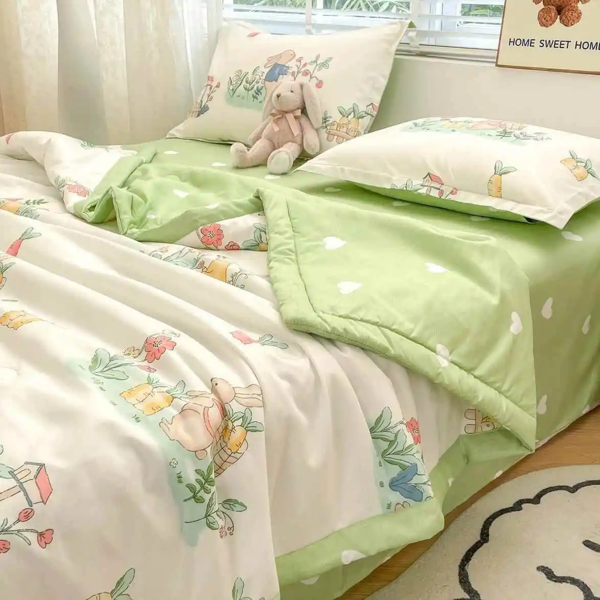 Waable Summer Quilt…