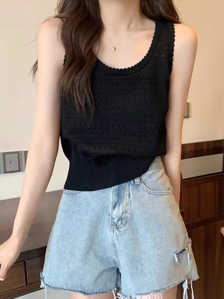 Koronkowa dzianinowa kamizelka z lodowego jedwabiu, ażurowa, cienka, damska, letnia, designerska, biała bluzka na ramiączkach, luźny krój, standardowa długość, wkładana przez głowę.