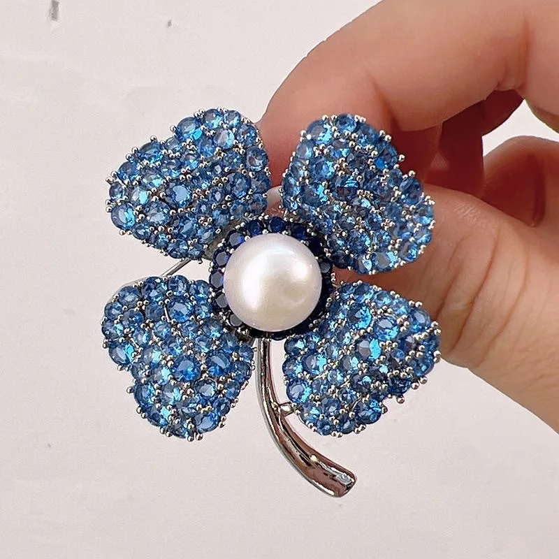 Synthetic Blue Turquoise Four-Leaf Clover Brooch Creative High-End Freshwater Pearl Pin Coat Versatile Brooch for Women