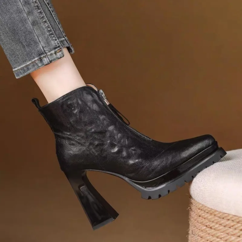 أشار تو سوبر عالية الكعب المرأة تنوعا كتلة كعب منصة أحذية واحدة 2025 الجوارب الجديدة