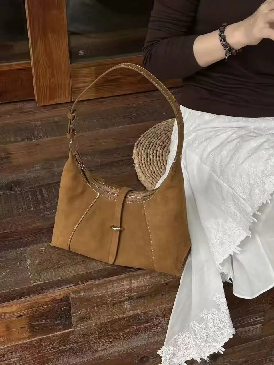 Retro Suede Shoulder Bag Luxury Women's Handbag Soft Leather Fashionable Tote Bag Medium Size Square Shape Daily Use Bag