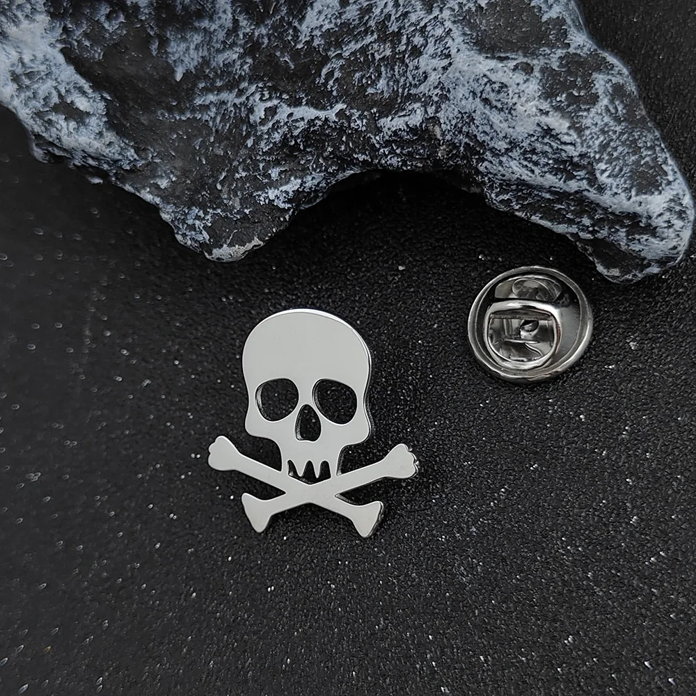 Punk Style Retro Halloween Skull Pin Gothic Brooches for Men and Women Party Creative Personality Clothing Accessories