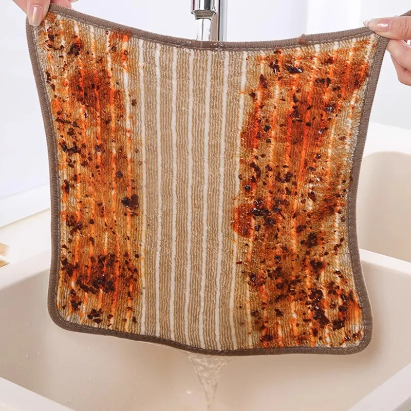 Picture 4: Specialized degreasing kitchen cloth: stain-resistant, easy to clean, absorbs water without shedding