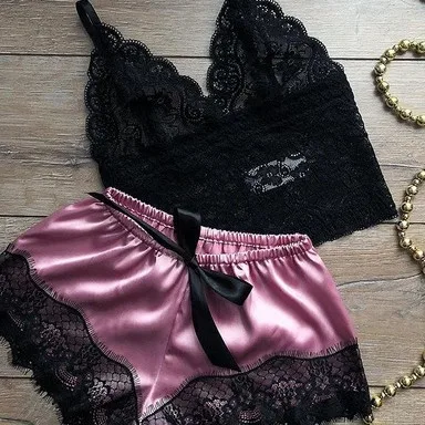 Fashionable Comfortable Lace Pajama Set Women Perfect Loungewear for Relaxation Two Pieces Red Soft Summer Shorts Sleeveless