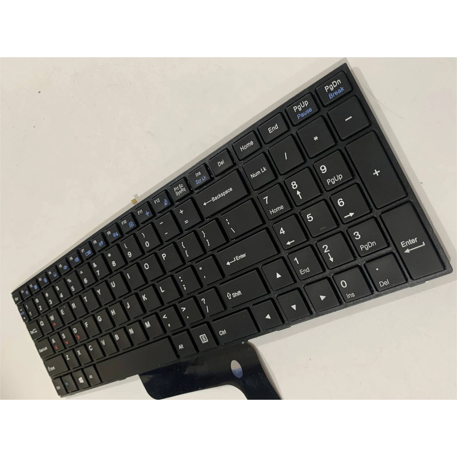 

US Layout for P/N;6-80-P6501 P6500 MP-13H83U4J430B 13H83USJ430B laptop keyboard