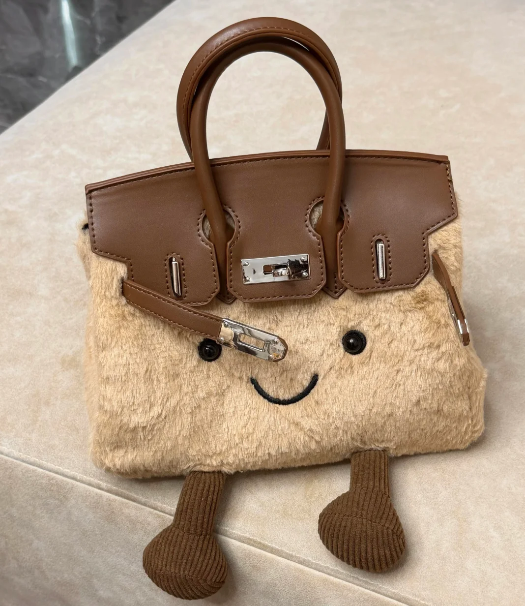 

Cute messenger bag doll fashion plush autumn and winter handbag makeup bag handbag Female doll fashionable fur handbag