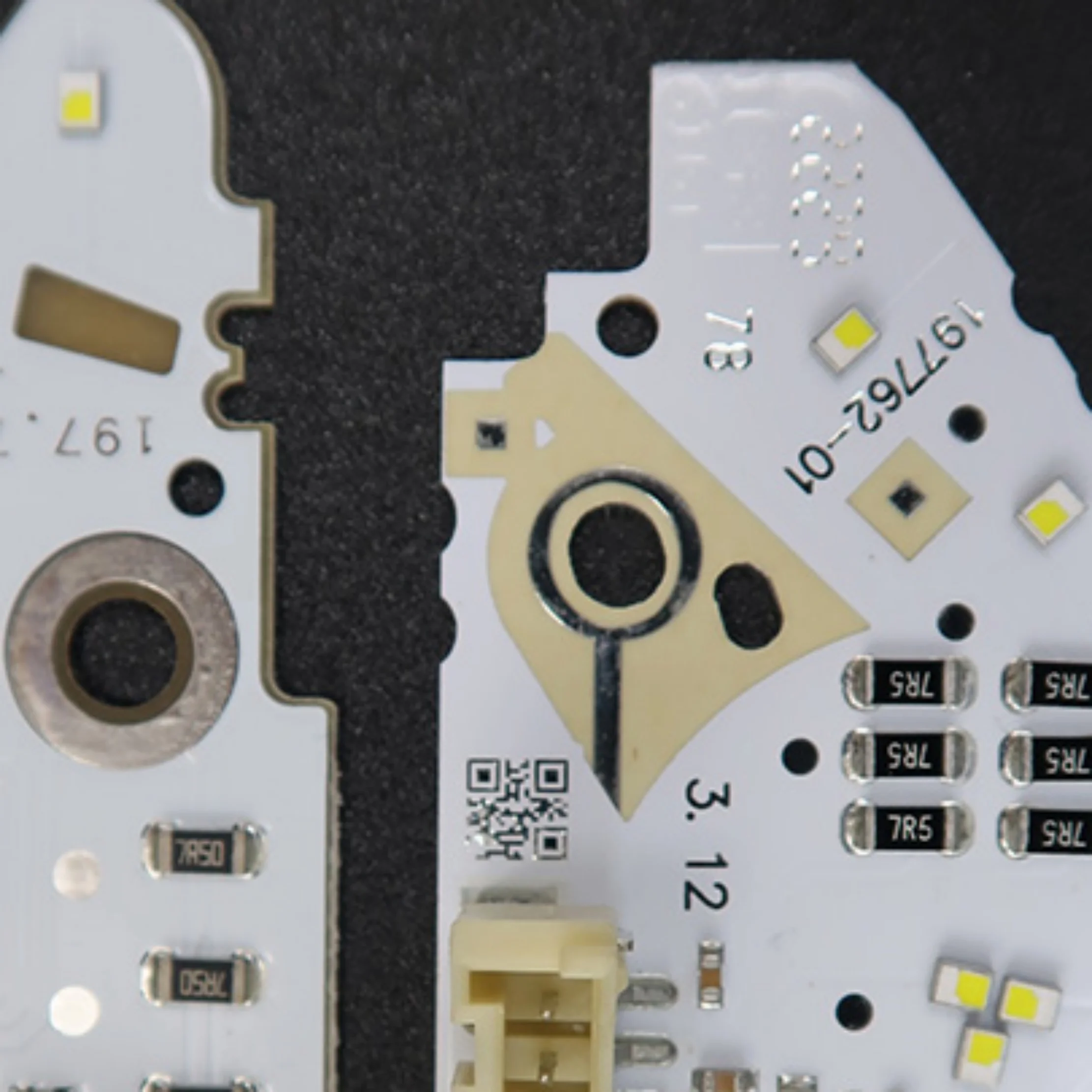 Repair white light For Audi A6L C7 2016-2018 car headlights DRL chip Ballast chip LED circuit board light source board light