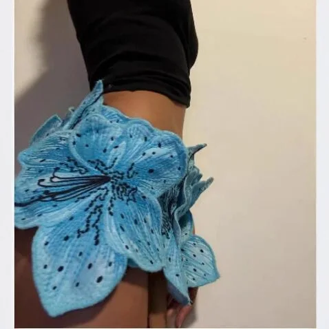 

2026 Сексуальная женская мини-юбка с вышивкой 3D-цветами, облегающая, с низкой посадкой, на молнии, для выступлений