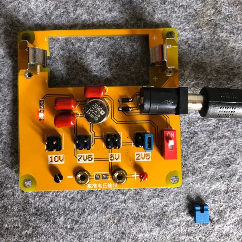 AV-AD584 High Precision Voltage Reference Module 4-Channel Work On 2.5V/7.5V/5V/10V, 1 Pack