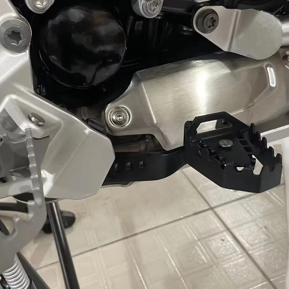 Image of Für BMW F850GS F750GS 2018 2019 2020 2021 2022 2023 2024 Motorrad Hinterradbremshebel Verlängerung Fußrastenvergrößerung