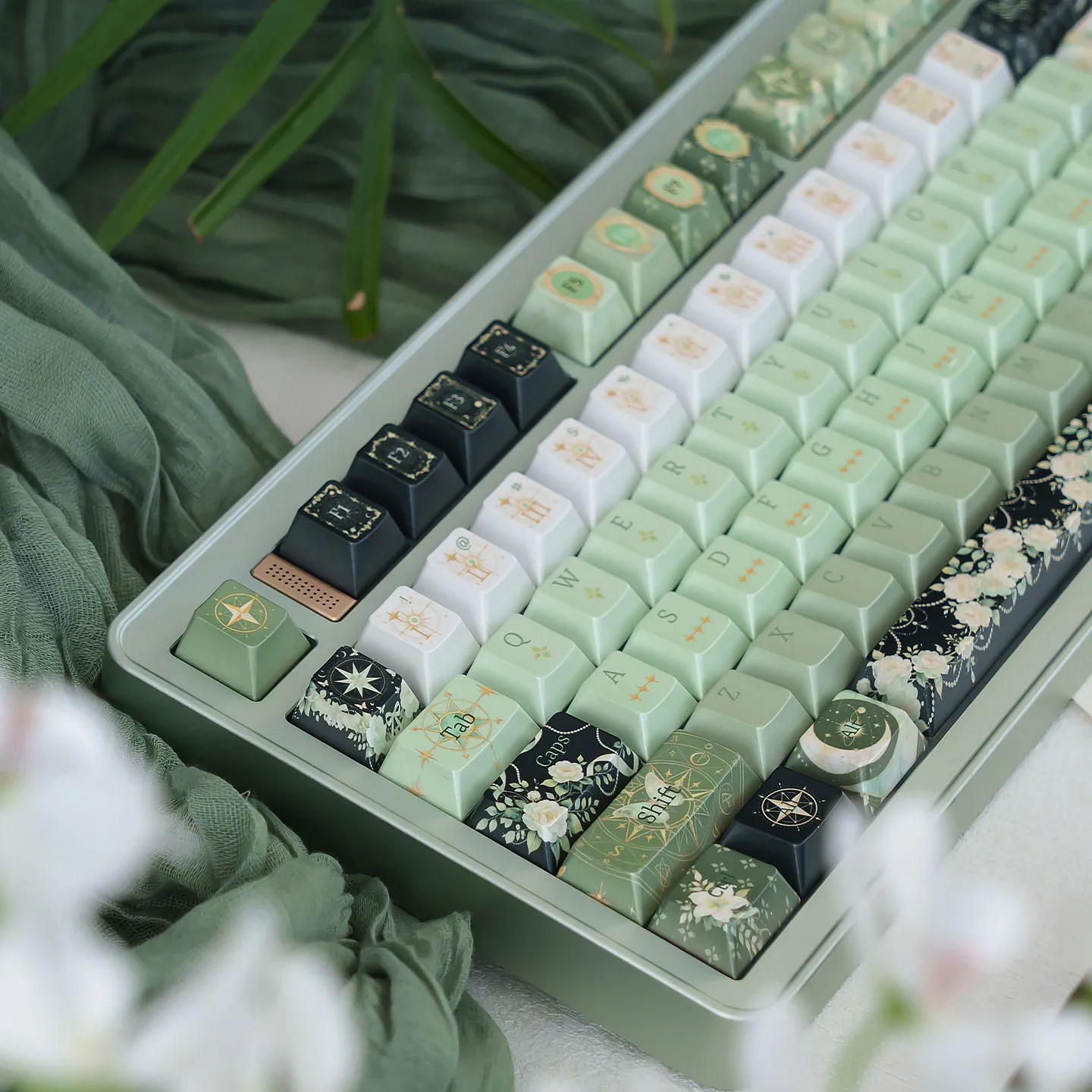 MAIMOOO Night Astrology Keycaps Cherry Profile Green Pearlescent Metallic Paint PBT Custom Rose Keycap for Mechanical Keyboard