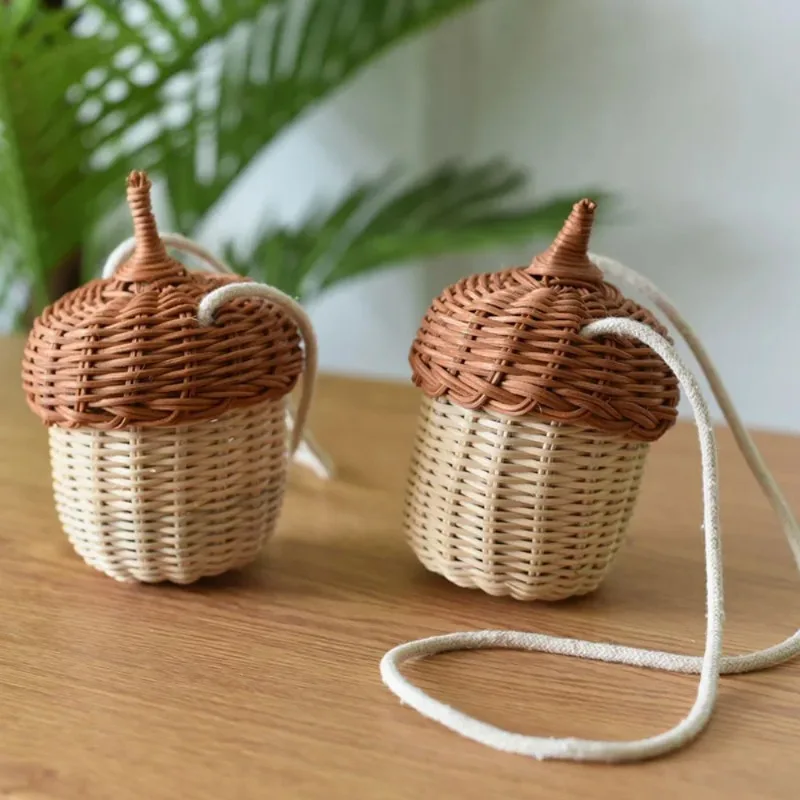 

New Acorn-shaped Storage Basket Hand-woven Round Rattan Bag Bucket Tropical Beach Style Woven Shoulder Bag Photo Props