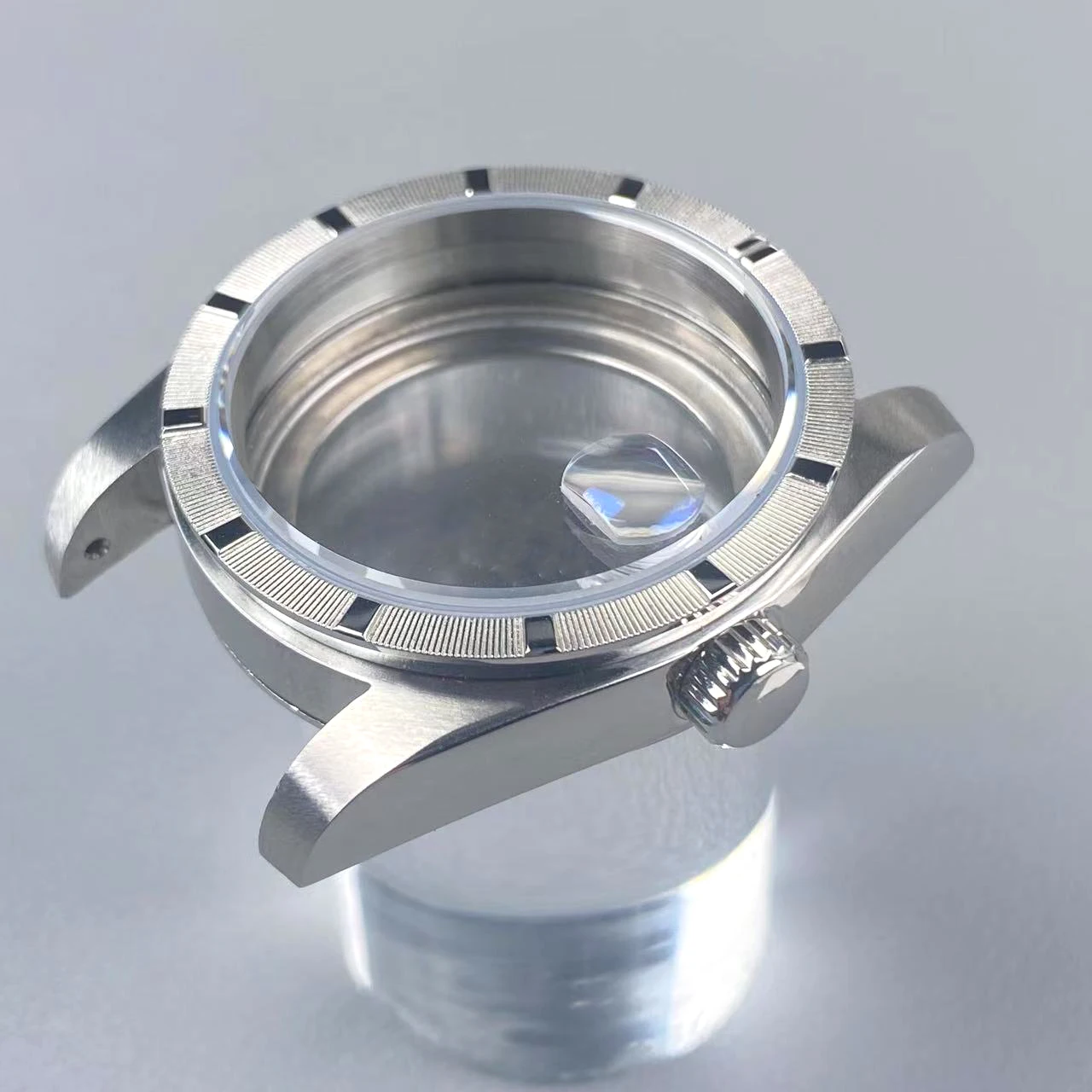 Neu eingetroffenes NH35-Gehäuse, 36 mm Motor, gedrehter Lünette, Saphirglas für AK-Modifikationsteile, NH35/NH36-Uhrwerke, Uhrenteile – Detail 13