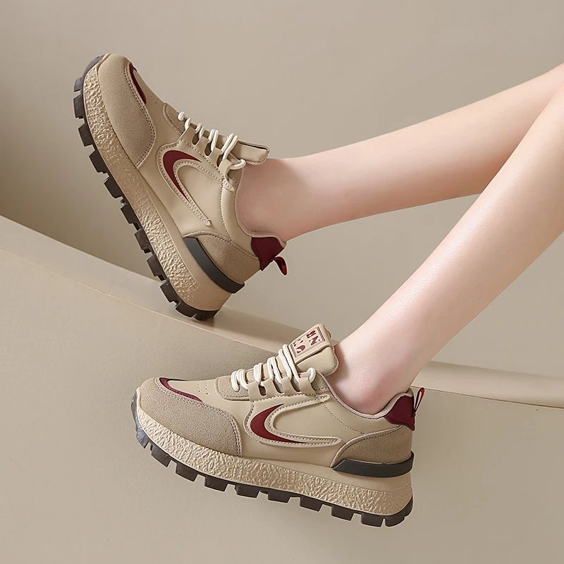أحذية رياضية نسائية جديدة لربيع وخريف ماركة فاخرة أحذية فلكنيز أحذية غير رسمية Zapatillas Mujer أحذية مسطحة خفيفة قابلة للتنفس