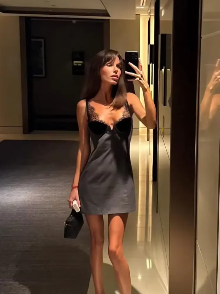 فستان مخملي مرقع بالدانتيل الرمادي مثير بدون أكمام مكشوف الأكتاف وخصر عالٍ فساتين نسائية صغيرة ضيقة 2025 فستان حفلات مسائية للسيدات #1