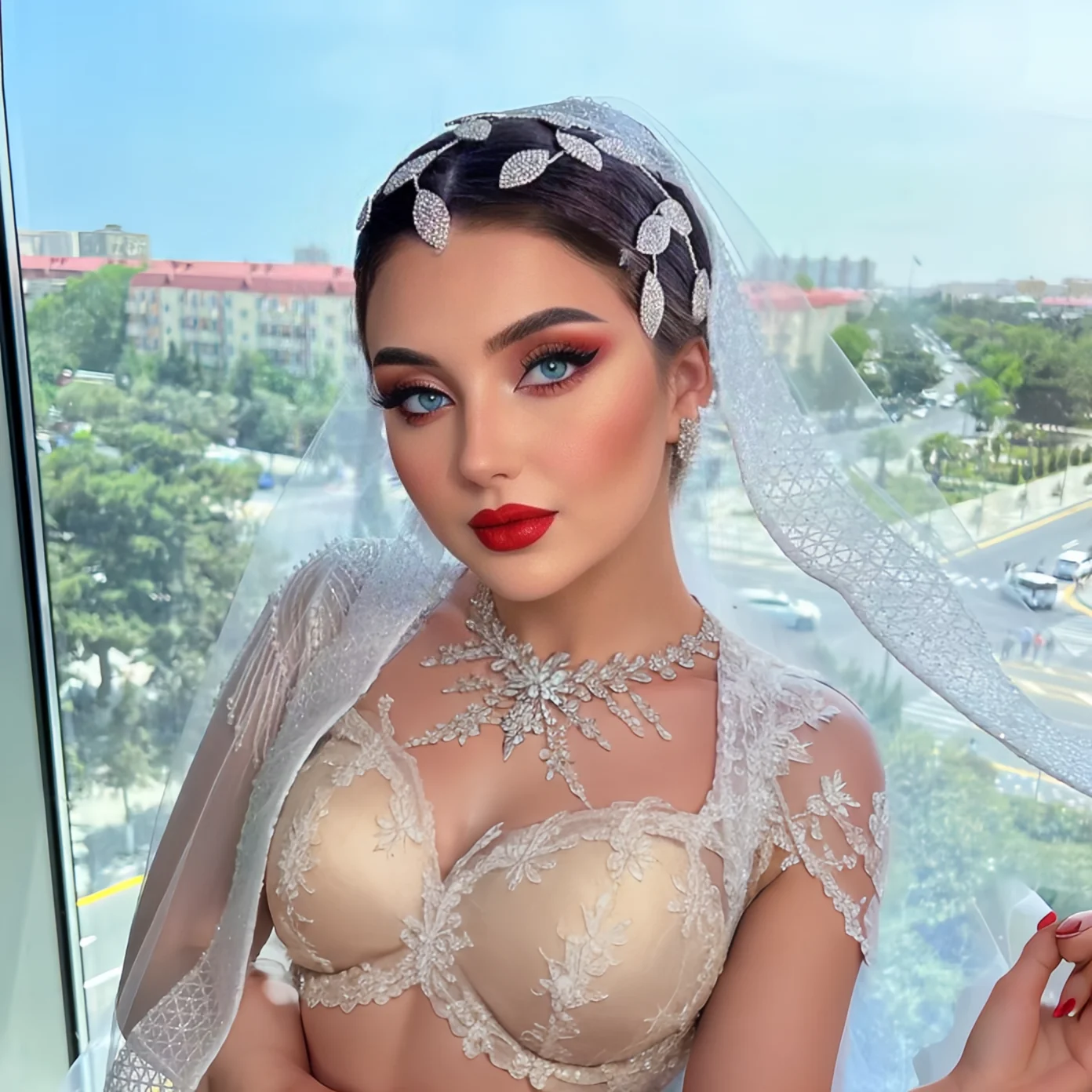 Bellissimi accessori per capelli da sposa corona da spettacolo copricapo da donna fatto a mano diadema da sposa copricapo in lega foglia da sposa HP474