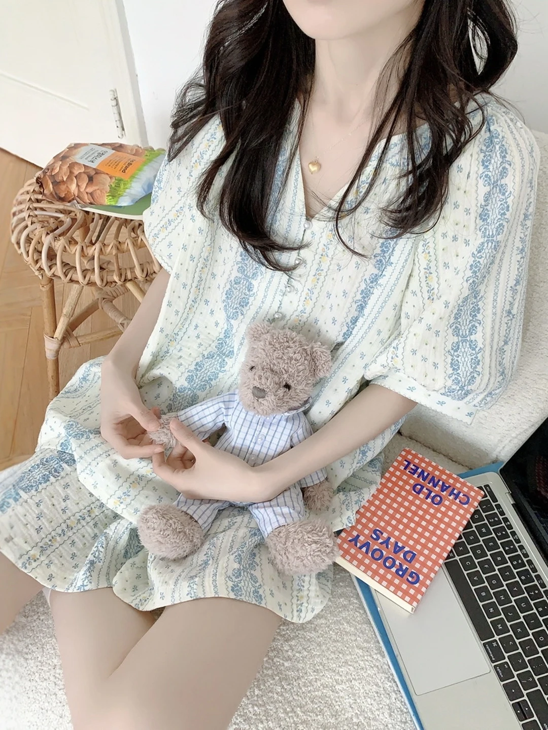 韓国スタイルの甘い花柄ストライプ純綿パジャマ半袖ショーツ女性の夏のホーム服セット屋外に適しています
