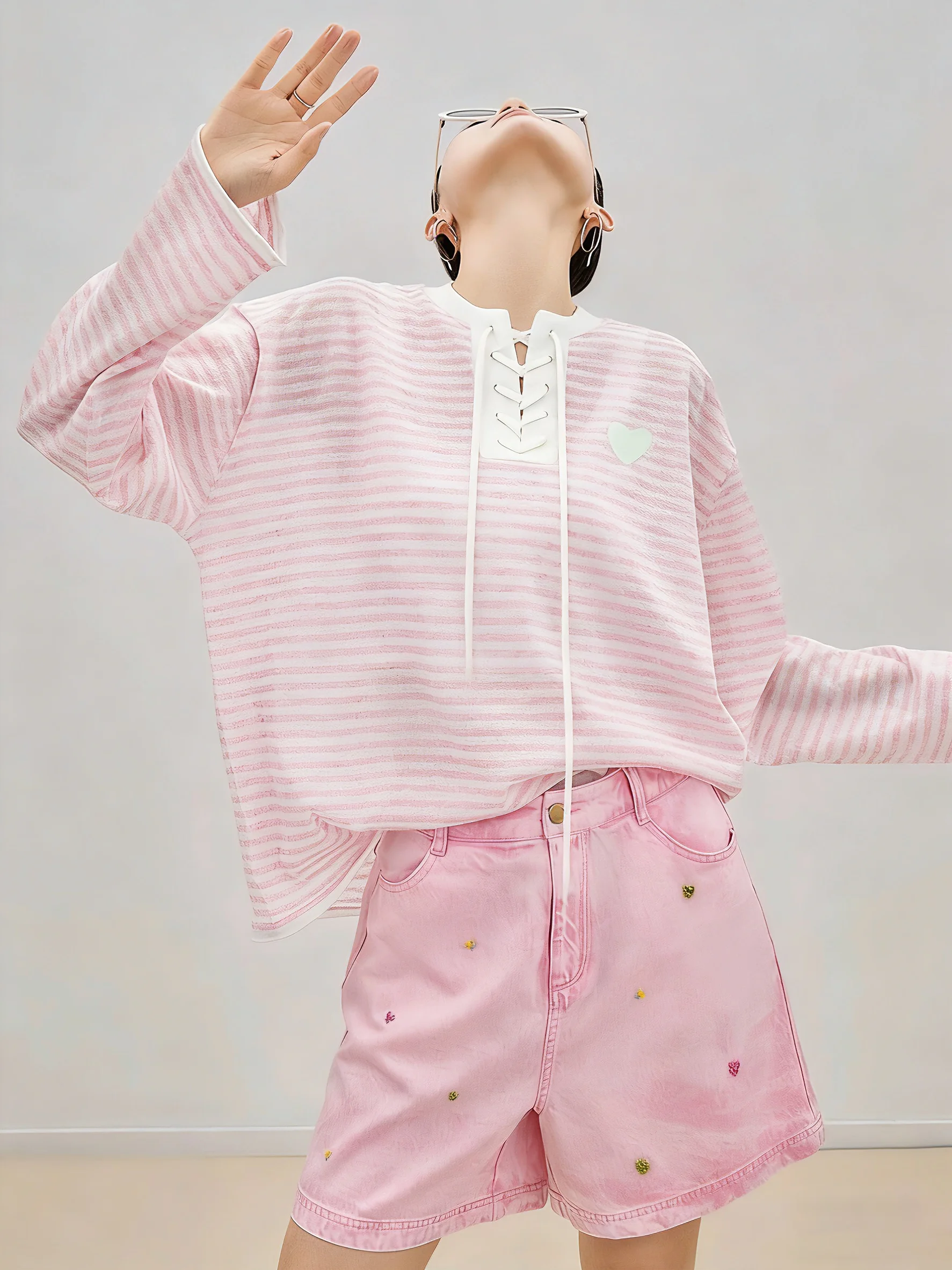 

Свободная женская футболка с длинным рукавом, весна 2026, в корейском стиле, с вышивкой и бантом, в полоску, антивозрастной модный топ