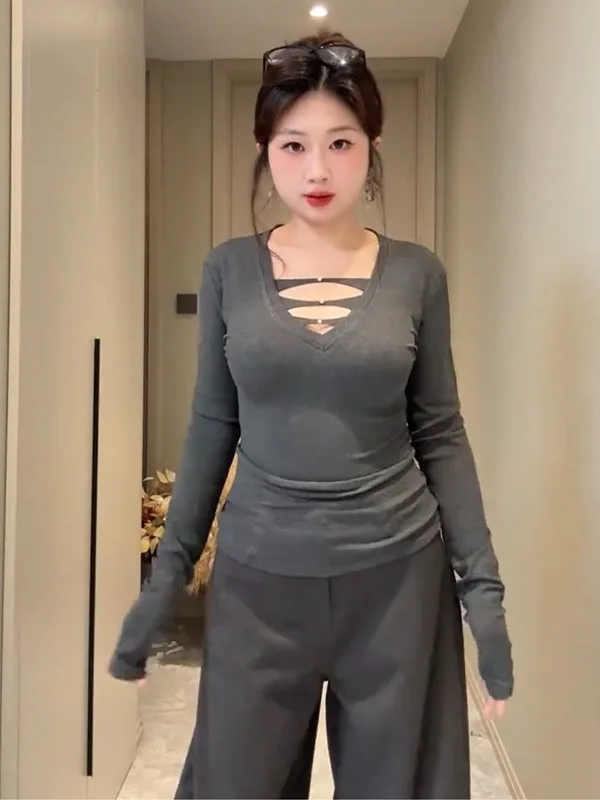 Plus Size Damen-T-Shirt mit V-Ausschnitt und langen Ärmeln, schmal geschnitten, sexy, schlankmachend, Herbst-Winter-Oberteil, elegant und schön