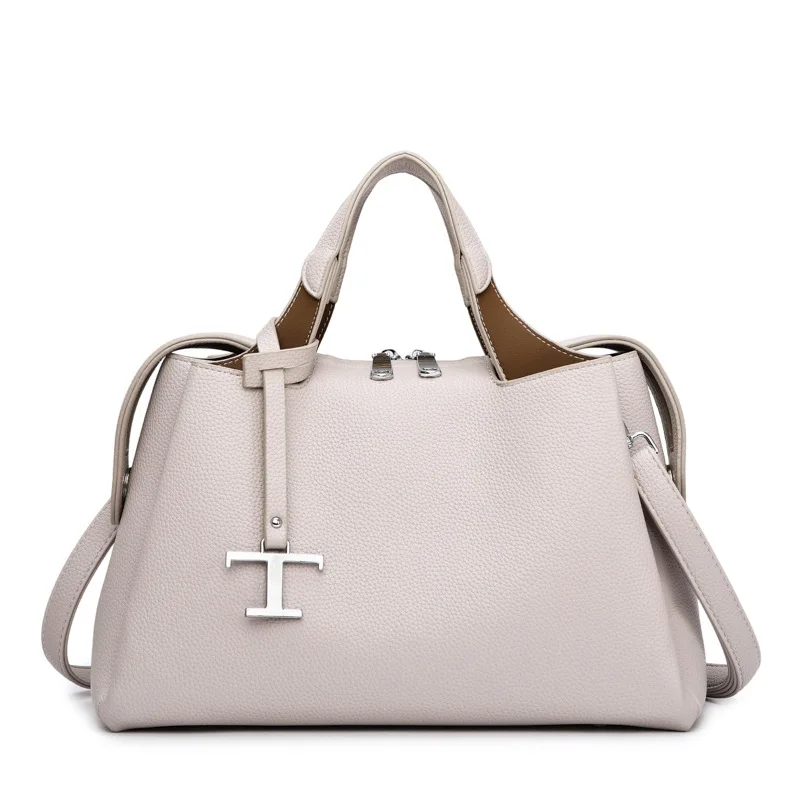 Trendy Simple Vintage Clutch Bag Elegant Leather Design Best For Women's Casual Outings image 3