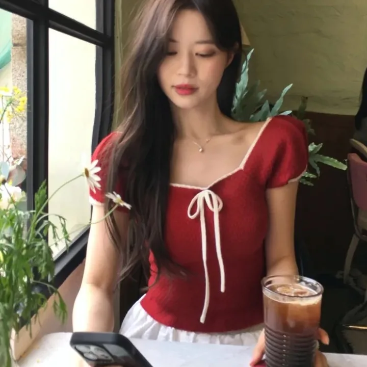 تي شيرت صيفي متعدد الاستخدامات بأكمام قصيرة محبوك مع عقدة فراشة، تصميم يناسب جميع الإطلالات، أزياء نسائية من ألياف البوليستر ...